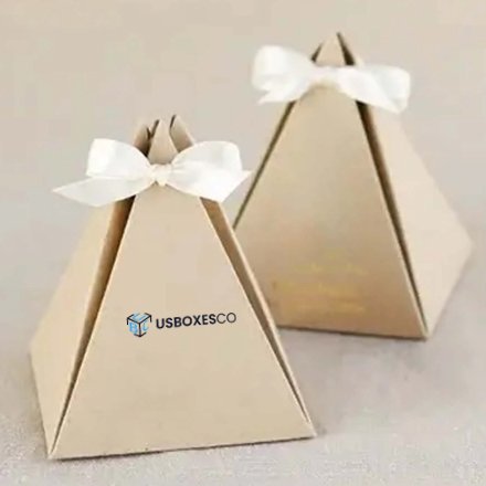Kraft paper pyramid favor boxes